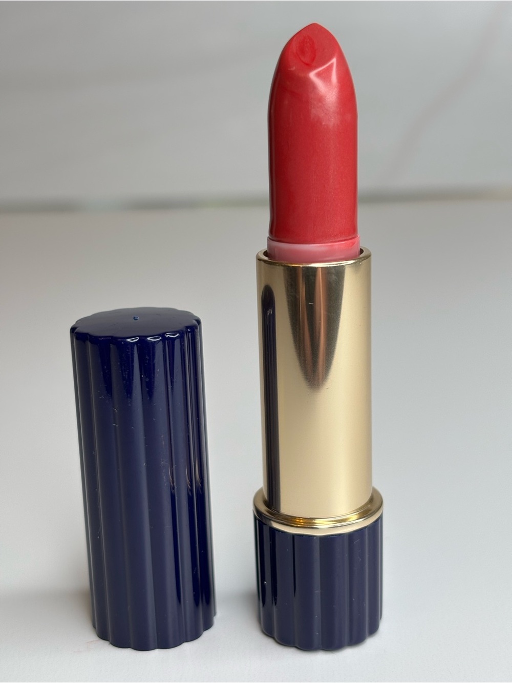 Estée Lauder Futurista Full Treatment - Power Pink SPF 15 Discontinued